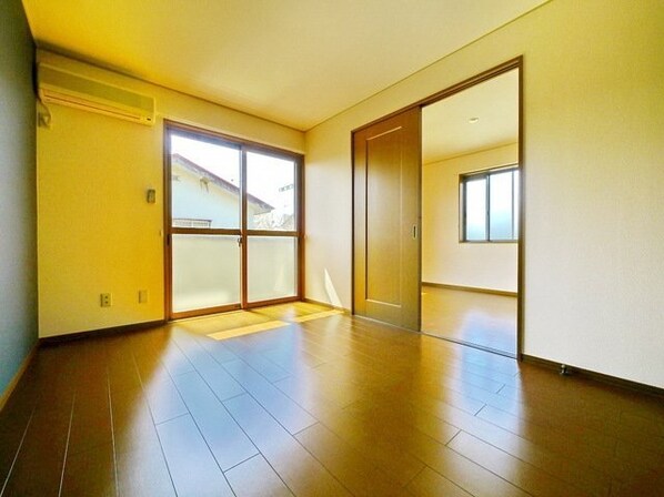 ペニーレーンAの物件内観写真